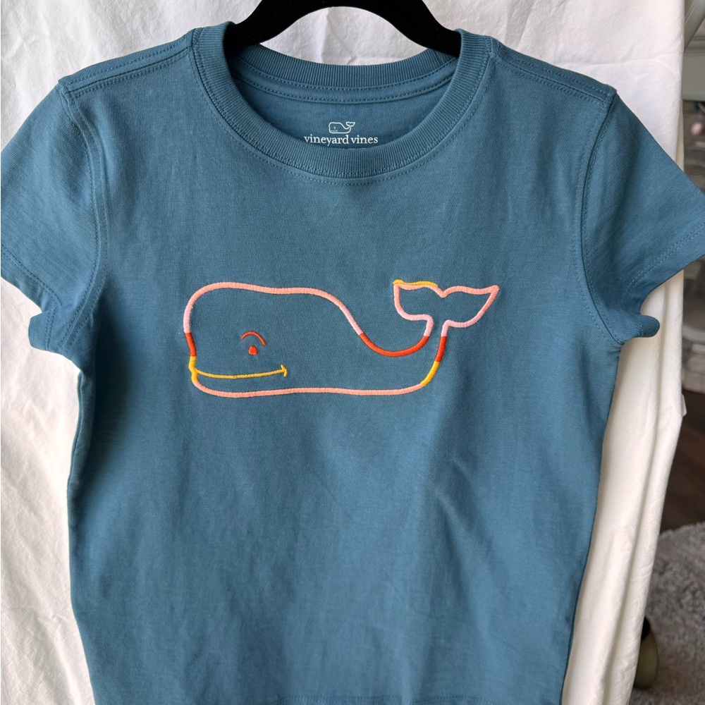 Girls Vineyard Vines Blue T-Shirt with Whale Design